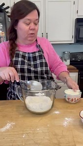 I had this bread growing up just about everyday! My Mommy would make this for breakfast for us, and it’s a “short cut” to making biscuits!!! We called it “Pone” bread most of the time! It has a bit of a crust that’s perfect for sopping up some syrup and butter!! It’s light and fluffy, and easy too! One of my favorite “down home” recipes! Let’s make a “Pone” of bread!! White Lily Baking #mountaincookinwithmissy #appalachianmountains #kentuckyproud #whitelily #whitelilypartner #homemadebread #bisc