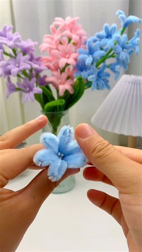 110K views · 783 reactions | Making a beautiful flower using twist stick/pipe cleaner  | Art, Crafts and Journals | Facebook