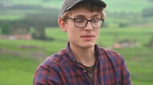 The awkward truth for badger lovers https://www.bbc.co.uk/iplayer/episode/m00206td/landward-2024-episode-11 | Gareth Wyn Jones