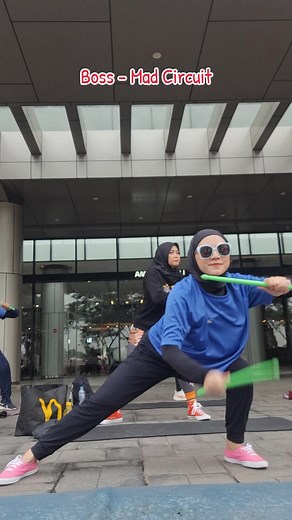 Boss - Mad Circuit: Get Fit and Rock Your Workout!