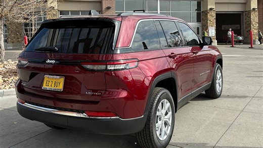 Jeep recalls over 120,000 Grand Cherokees for seat safety issue