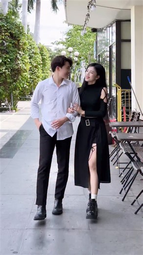 Trang Viesa on Instagram: "The mask is off‼️ #trending #couple #bekind #fypシ❤️💞❤️"