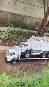 RC Truk Handmade, Miniatur Truk Remot Kontrol, Truk Isuzu | Azzam RC