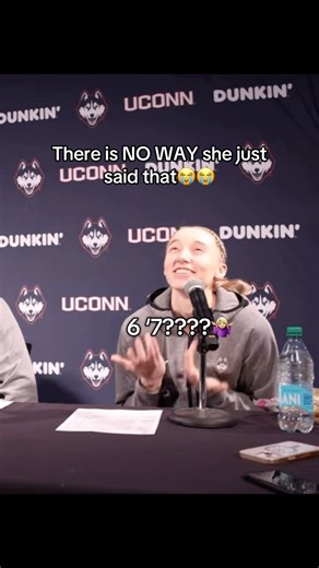 Paige Bueckers really hit the 6/7 meme during the press conference 😭