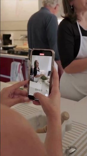 Pesto making with Cesarine
