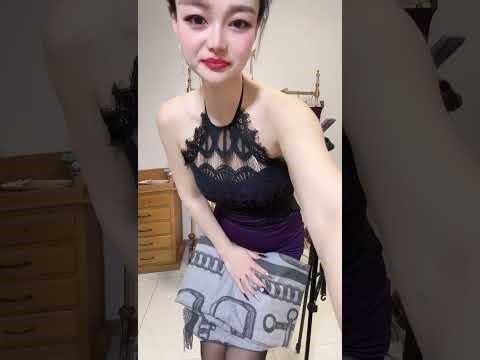 Coco's new live stream just started! Get 5000 likes to see a random dance! 💕 March 11, 23, 39, 28...