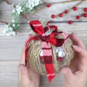 30K views · 191 reactions | We love a great DIY ornament! Try out this tutorial and make some ornaments for the holidays! Find the tutorial here: https://sweetredpoppy.com/christmasornaments/ | Sweet Red Poppy | Facebook