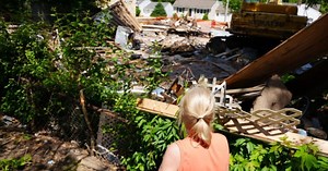 'Still can't believe it': Lake View neighbors still searching for answers 1 month after home explosion