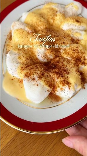 How to Make Farófias - Portuguese Soft Meringue with Custard 🍋🍦