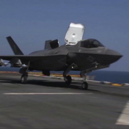 US F-35 Lightning II Joint Strike fighter #shorts