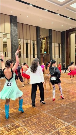 [GIS 2016] Social Dance