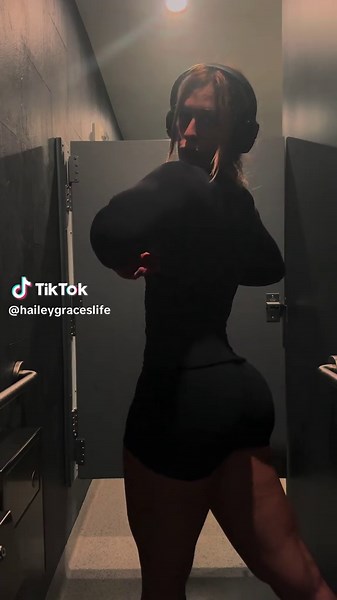 building my dream physique 😼 #bodybuilding #physique #gymtok #gymmotivation