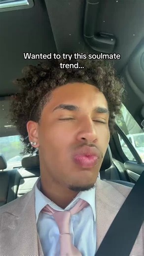 One tap. One connection.