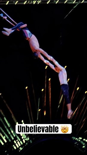 Incredible Triple Backflip In Flying Trapeze! 🤯 #circus #flyingtrapeze #stunt