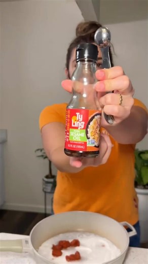 Cold days call for Ty Ling ways. 🥢🔥 The secret to this creamy coconut beef bulgogi soup? A drizzle of Ty Ling Pure Sesame Oil. Nutty, toasty, game-changing. Whisk it in and let the magic happen. It’s your world, baby. 💛 Stay coco-zy. Follow the link in bio to shop Ty Ling on Instacart. 🥥❄️ #tyling #tylingfoodproducts #soup #soupseason #ramensoup