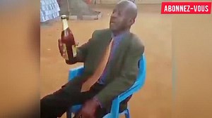 Goumin de Apoutchou national officiel ça peut tué l'homme 😂😂... #La situation financière du pays est une situation de........😂😂 Bara pro | Bara pro