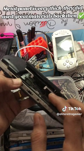 Comparing Sony PSP 1000 Models: Launch vs Latter Model