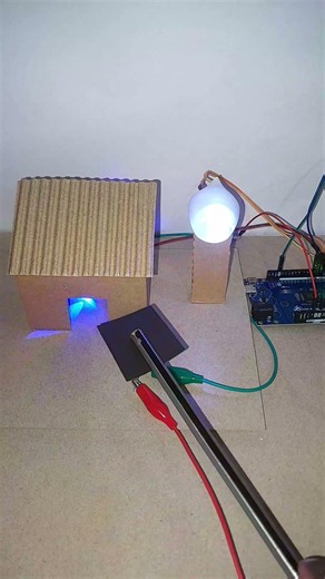 How to Build a DIY Automatic Night Light Switch — Arduino STEM Project with Code