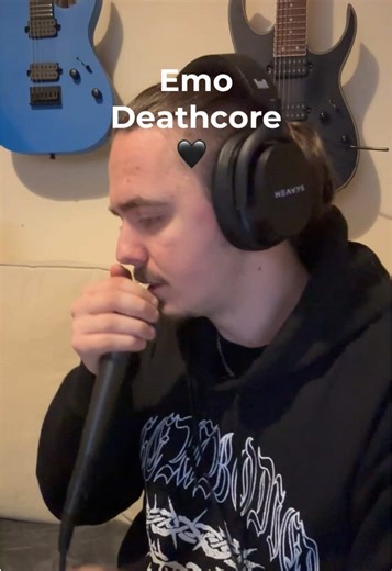 An absolute CLASSIC (Ignore my mid singing I just like the contrast 😭) - King for a day - @Pierce The Veil - #fyp #deathcore #ptv #alt #gothgirl @Vic Fuentes