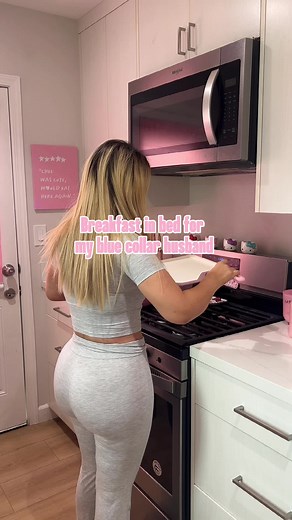 Trü Frü Breakfast ASMR: Paris Hilton Cookware and Morning Delights