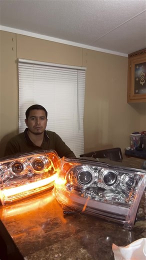Faros de proyector LED completos Partsam para 2009-2018 Dodge Ram 1500 2500 3500 Actualización Montaje completo #farosdeproyector #lucesled #dodgeram #2009a2018 #proyectoresled