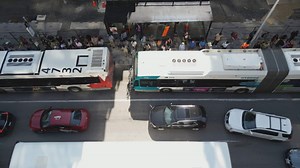 A bird's eye view of the crowds waiting for R1 bus service