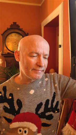 And now a Christmas ballad from Mr Craig "Crimbo" Hill ❤️🎄 A boxing day treat 🎟️🔗https://www.glasgowcomedyfestival.com/events/?act=&venue=&genre=&date=&search=craig hill #fyp #craighill #christmas | Glasgow International Comedy Festival