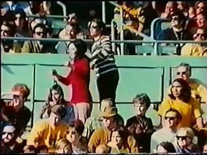 Flat track racing at San Jose, CA in 1971. Great vintage video for the racing fans! | Moto Paradiso