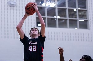 Colin Stack can be ‘huge’ for Benet, whose first 7-footer since Frank Kaminsky offers glimpse in first start
