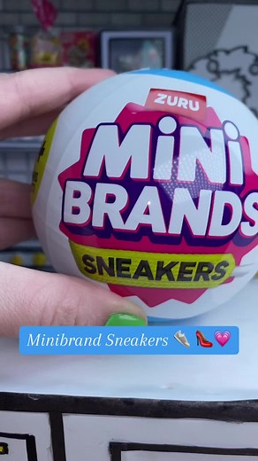 Mini brands Sneakers!💗👠👟@Mini Brands #toys #minibrands #shoes #sneakers #reebok #tiny #miniature #minibrandsneakers #kellysminiverse #rare #new #christmas #stickingstuffer #fyp