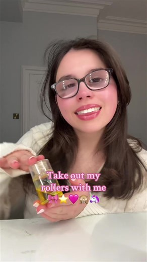 DIY Hair Blowout with Rollers: Step-by-Step Guide