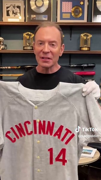 1967 Pete Rose Game-Used Jersey Auction