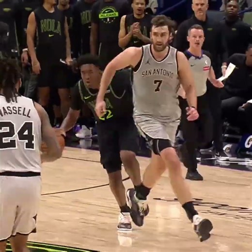 2️⃣ v 2️⃣2️⃣ #derikqueen #dylanharper #neworleanspelicans #sanantoniospurs #nbabasketball #juicewrld