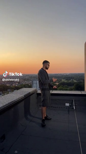 @Zkr Dans la maison 🏢 #zkr #pourtoi #univers6t #fyp #bx #ctm #cite #fypシ゚viral #Bruxelles #lille #textile #bxl