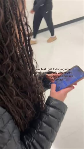 #fyp #relatable #messy #hellokittypinkbubblybath #likemyvideo | texting