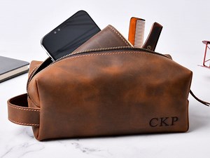 Personalized Leather Toiletry Bag for Men Christmas Gifts for Him Travel Essentials Dopp Kit Men Personalized Groomsmen Gifts Wedding - Etsy
