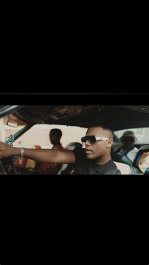 How cool is this video to have the Fat uncle Cedric and Mr Meyer. Now they looking like models. KAAPSTAD !!!!!! #fyp