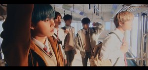 TXT dévoile le MV de « Magic Island »