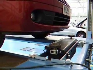 Air Jack Four Post Lift Demonstration