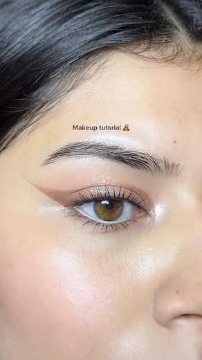 Makeup tutorial 🧸 Para este makeup usé la Swan Ballet Six-Color Makeup Palette 01 de @flowerknows_global . Usa el código “Karol” para un descuento en tu compra 💫 #Maquillaje #makeup #maquillajetips #maquillajetutorial #maquillajedeojos #tutorial #tutorialdemaquillaje #tipsdemaquillaje #maquillajenatural #maquillajefacil #tutorial #delineado #delineador | Makeupteca