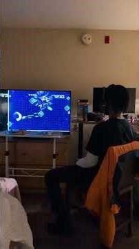 Playing Geometry Wars Retro Evolved