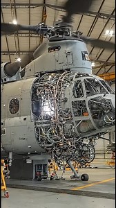CH-47 Chinook 🚁 = Pure power in the sky 😮💥 Twin rotors, heavy lift, zero chill 💪🔥 #Chinook #CH47 #Helicopter #AviationLovers #AviationGeek #MilitaryHelicopter #USA #AircraftLovers #FlyingHigh #SkyVibes #RotorLife | Apex Aviation