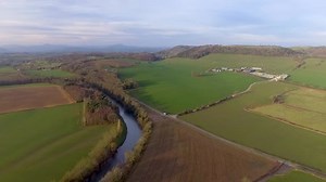 「Aerial View River Usk Countryside Usk」の動画素材（ロイヤリティフリー）1024144940 | Shutterstock