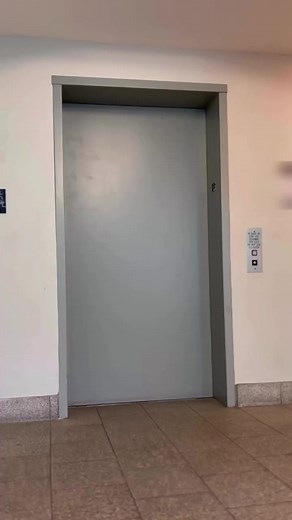 386K views · 31K reactions | I stay goin outside lookin like I just rolled out of bed and then getting dressed like I’m going to a fashion show, and not much in between….so I’m not even sure if they know I’m the same person藍藍臘‍♀️ | AmbersCloset | Facebook