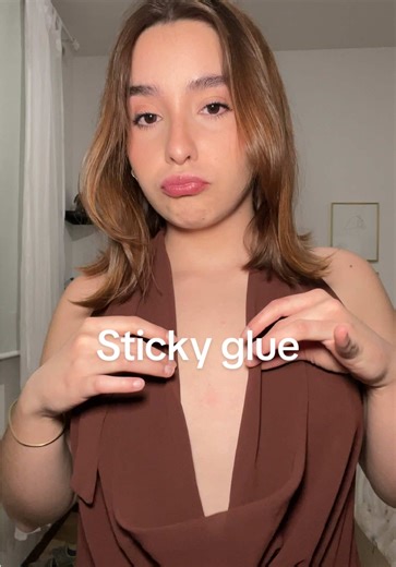 Spoiler: si funcionó toda la nocheeee 🪩 🌟 #stickyglue #hack #tip @StickyBra