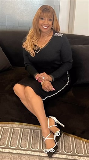 BernNadette Stanis on Instagram: "Enjoy your Saturday eveyone. But watch TV One The Urban One Awards tomorrow Sunday Feb. 25. The celebration of the 50h anniversary of “Good Times” . . . #TV One 20th Anniversary # GoodTimes50hAnnvrsary #BernNadette Stanis #Thelmaofgoodtimes❤️"
