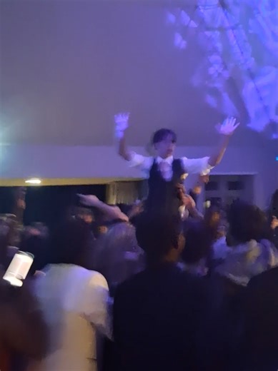 who ever said prom was awkward lied #cool #foryoupage❤️❤️ #prom #treanding #school #shadowbanned #lastexams #leavers25 #16 #girl #fyp #laugh