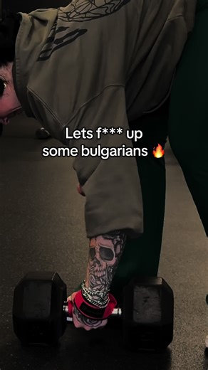 Back in the program 🔥 ouch… #gymmotivation #bulgariansplitsquat #legday