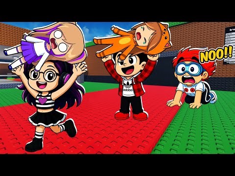 STEAL A LYNA IN ROBLOX | Kori