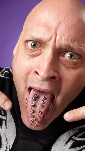 Most piercings in the tongue 👅 20 by Francesco Vacca 🇺🇸 | Guinness World Records